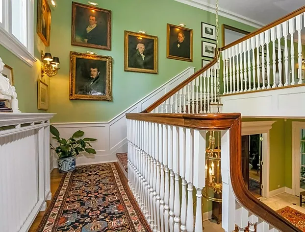 Bishops Hall hotel detail image 3