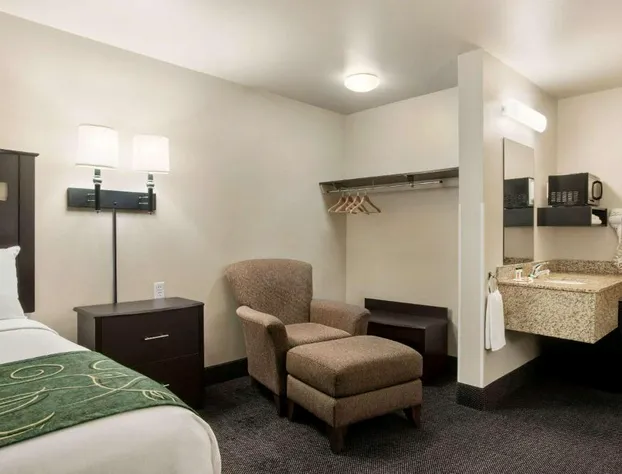 Baymont by Wyndham Glenwood hotel detail image 3