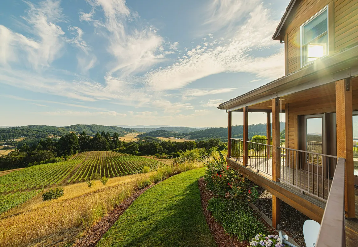 Youngberg Hill hotel hero