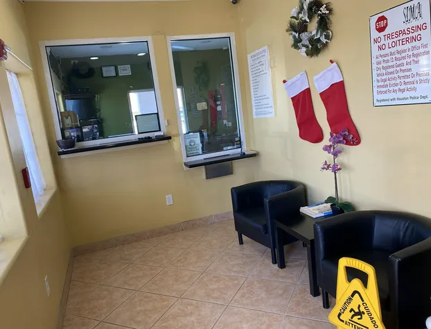 Redwood Suites hotel detail image 1