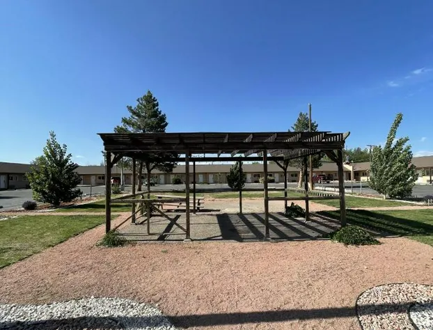 Four Corners Inn hotel detail image 4