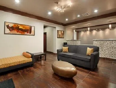 Days Inn by Wyndham Dilley hotel detail image 3