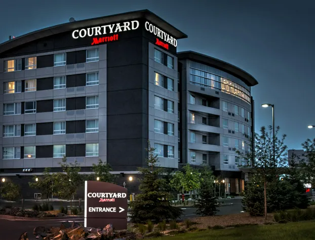 Courtyard by Marriott Winnipeg Airport hotel detail image 4