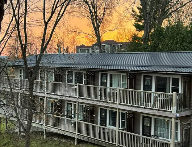 Inn at the Falls hotel detail image 4