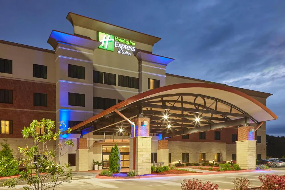 Holiday Inn Express Hotel & Suites Columbia Univ Area-Hwy 63 by IHG hotel hero