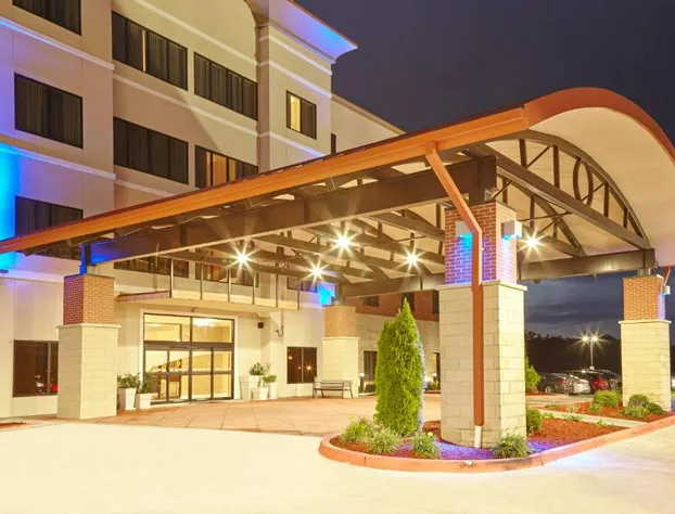 Holiday Inn Express Hotel & Suites Columbia Univ Area-Hwy 63 by IHG hotel detail image 1