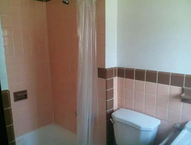 Mountaineer Motel hotel detail image 2