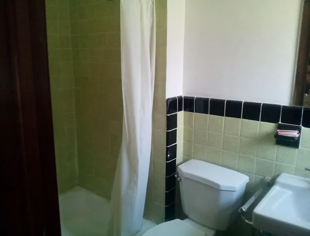 Mountaineer Motel hotel detail image 2