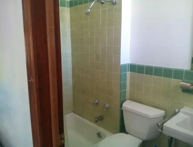 Mountaineer Motel hotel detail image 4