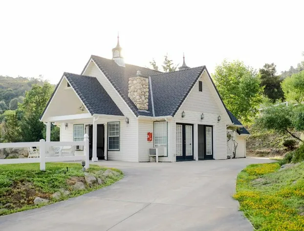 Hounds Tooth Inn hotel detail image 2