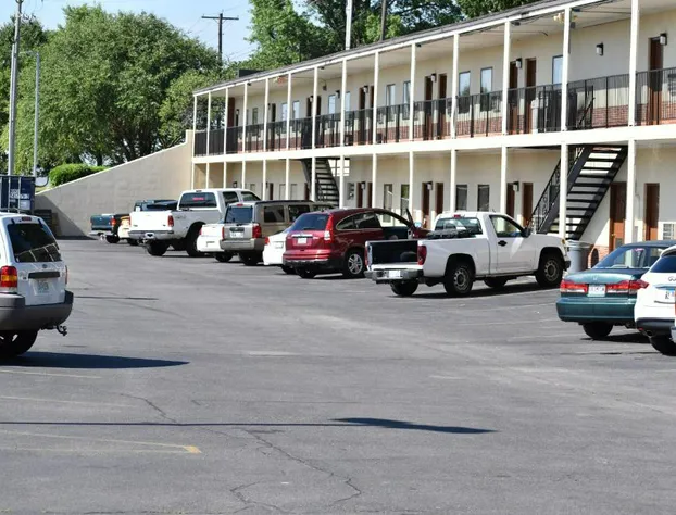 Town House Inn Cape Giradreau hotel detail image 1