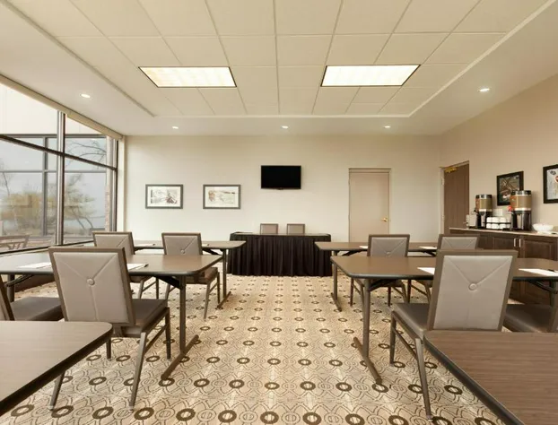 Country Inn & Suites by Radisson, Bemidji, MN hotel detail image 1
