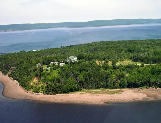 Still Point Lodge & Cottages hotel detail image 4