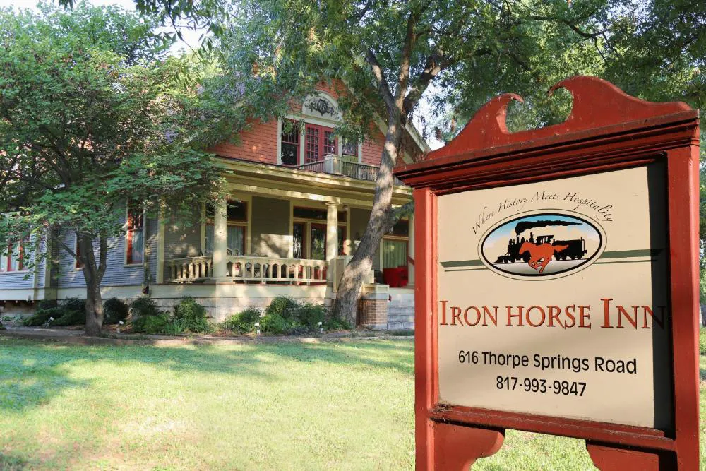 Iron Horse Inn hotel hero
