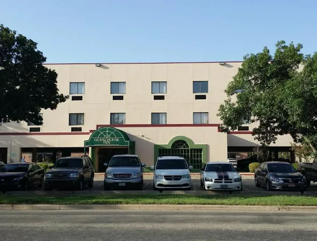 Guest House Inn hotel detail image 2