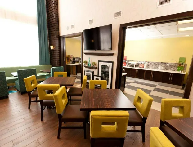 Hampton Inn & Suites by Hilton Regina East Gate hotel detail image 4