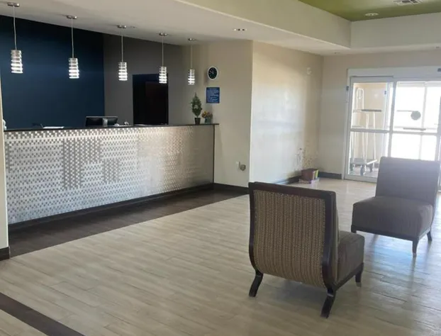 La Plaza Inn & Suites hotel detail image 1