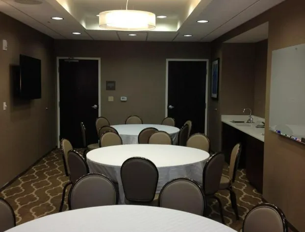 Comfort Suites Youngstown North hotel detail image 4