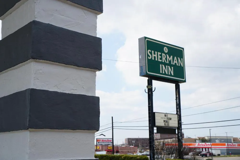 Sherman Inn hotel hero