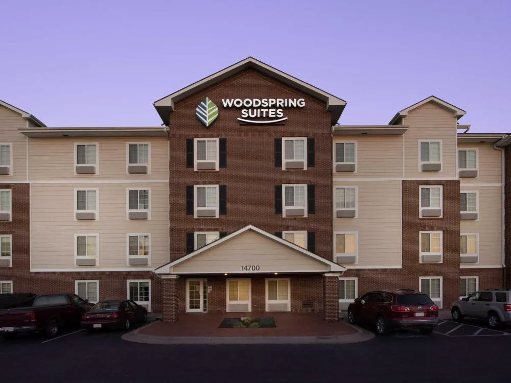 WoodSpring Suites Kansas City Lenexa hotel hero
