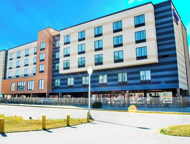 Wavecrest Lodge hotel detail image 2