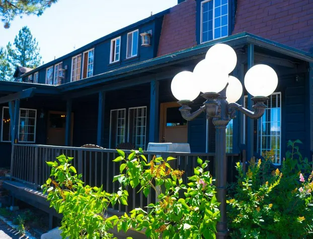 Sessions Retreat & Hotel hotel detail image 1