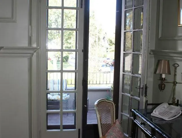 Hilltop Inn hotel detail image 3