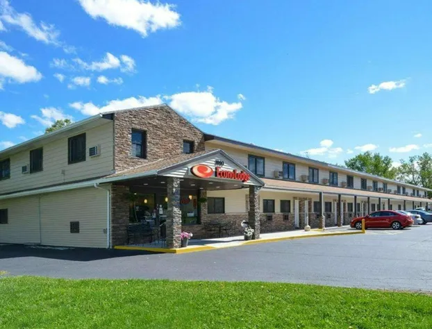 Econo Lodge Rochester I-90 & I-390 hotel detail image 2