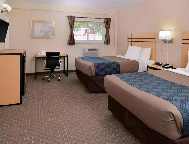 Econo Lodge Rochester I-90 & I-390 hotel detail image 4