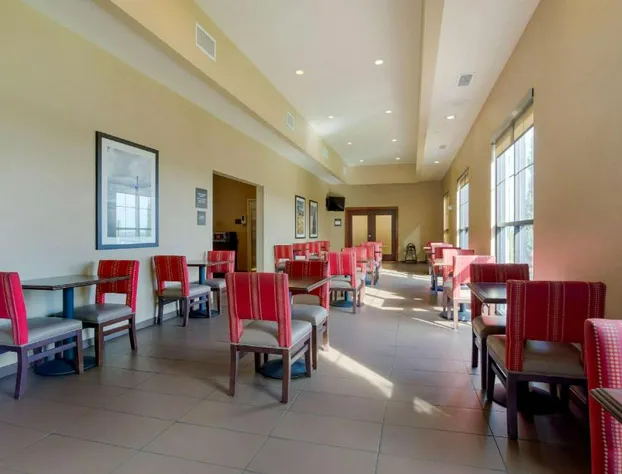 Comfort Inn & Suites Mandan - Bismarck hotel detail image 3