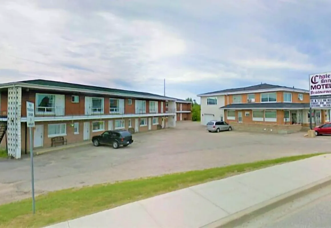 Chalet Inn Motel hotel hero