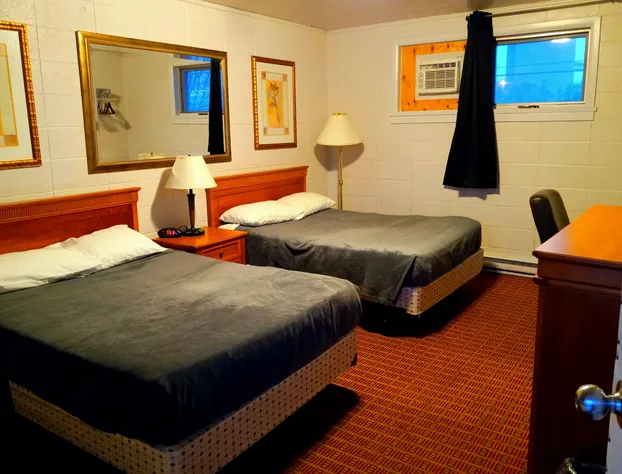 Chalet Inn Motel hotel detail image 4