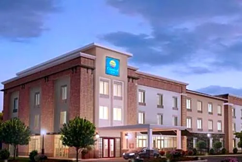 Comfort Inn & Suites hotel hero