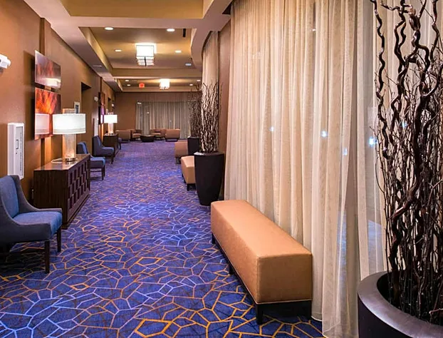 Courtyard Jacksonville hotel detail image 2