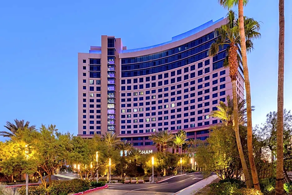 Club Wyndham Desert Blue hotel hero