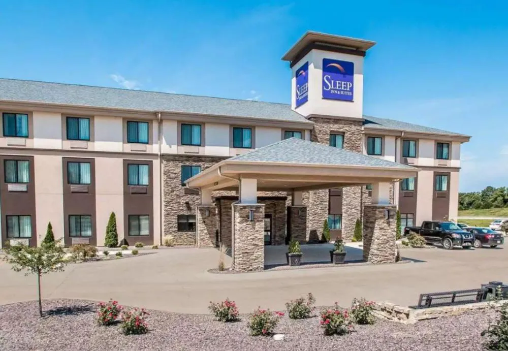 Sleep Inn & Suites Hannibal West hotel hero