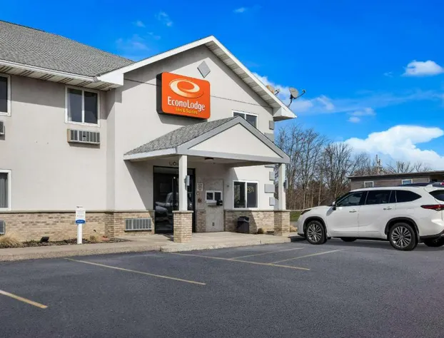 Econo Lodge Inn & Suites Canandaigua - Fingers Lake Area hotel detail image 2