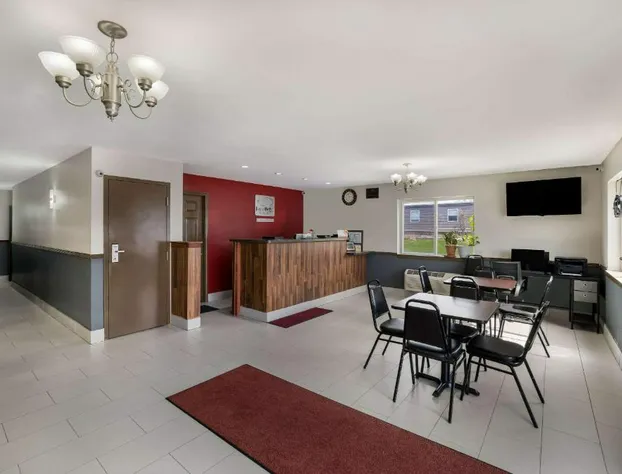 Econo Lodge Inn & Suites Canandaigua - Fingers Lake Area hotel detail image 4