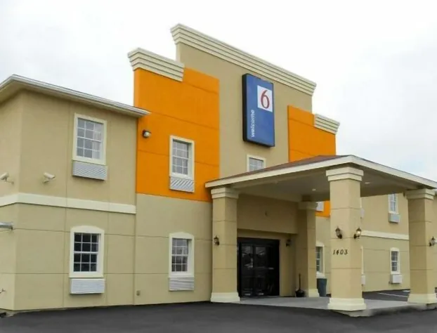 Motel 6 Jourdanton, TX hotel detail image 1