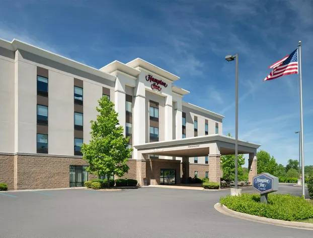 Hampton Inn Fairmont hotel detail image 2