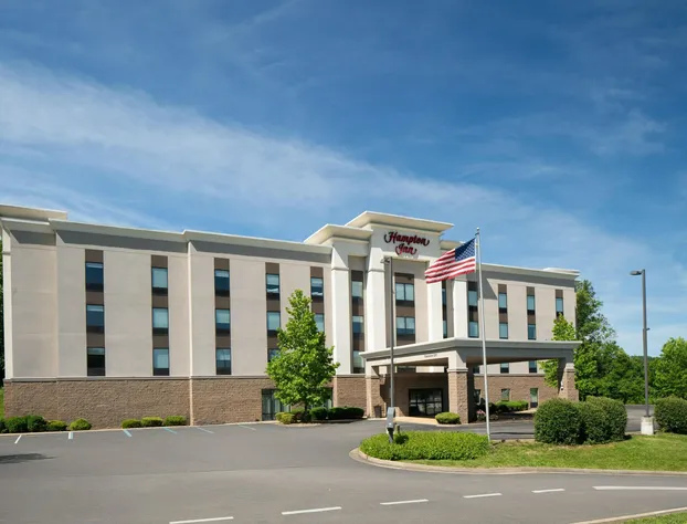 Hampton Inn Fairmont hotel detail image 3