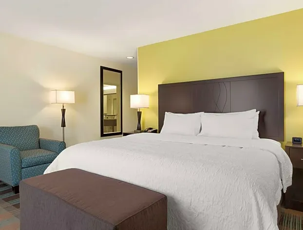 Hampton Inn Fairmont hotel detail image 4