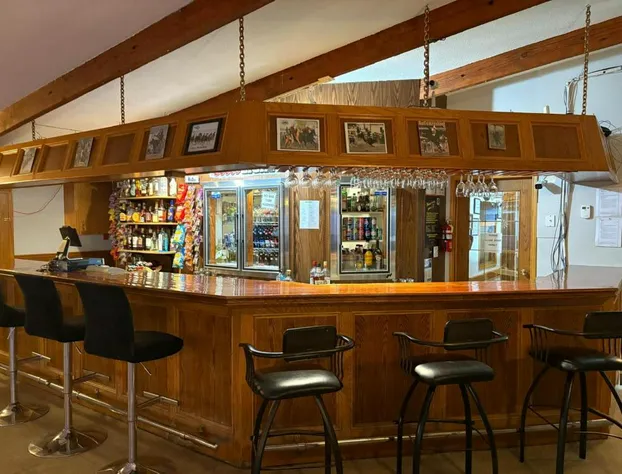 Maple Creek Motor Inn hotel detail image 4