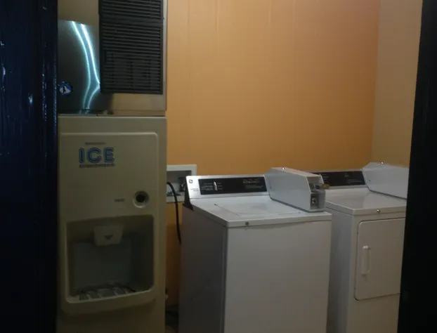 Economy inn hotel detail image 3