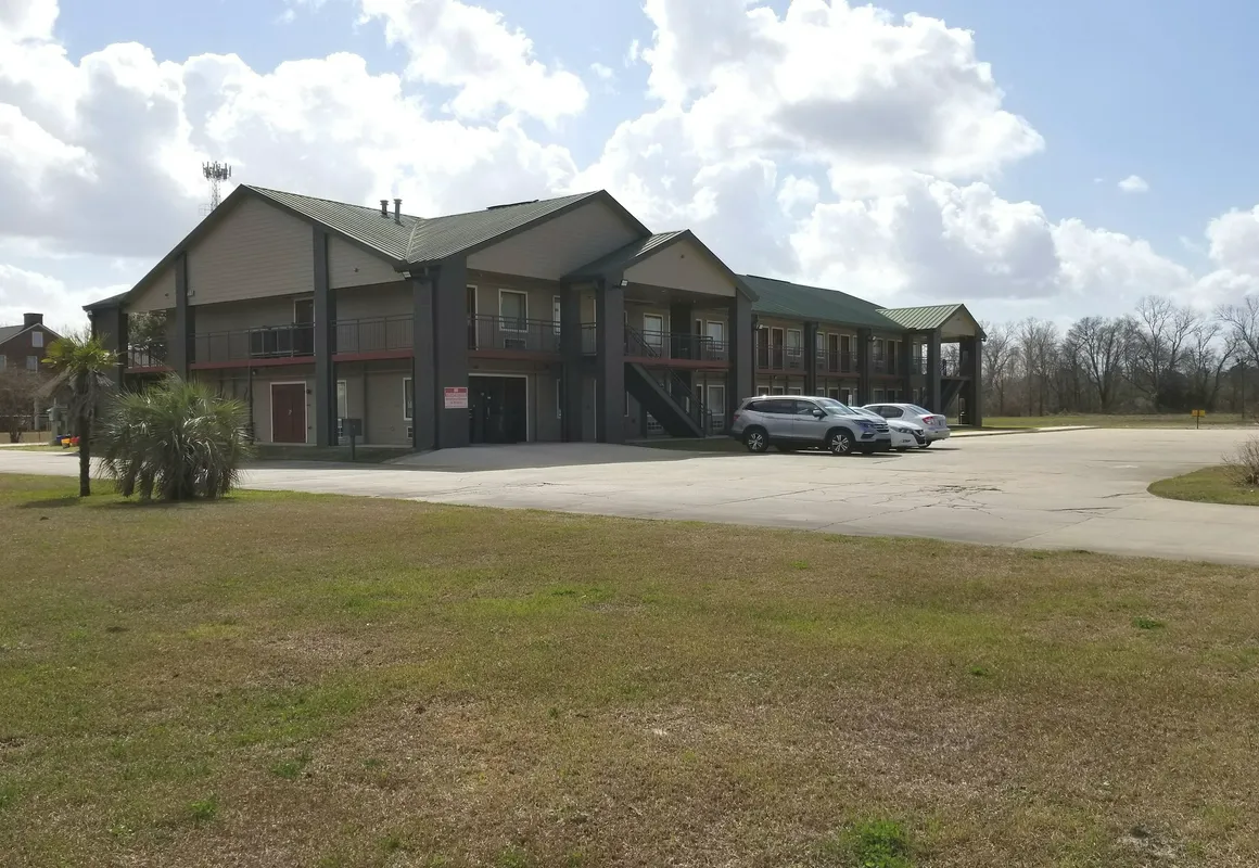 Cypress Inn hotel hero