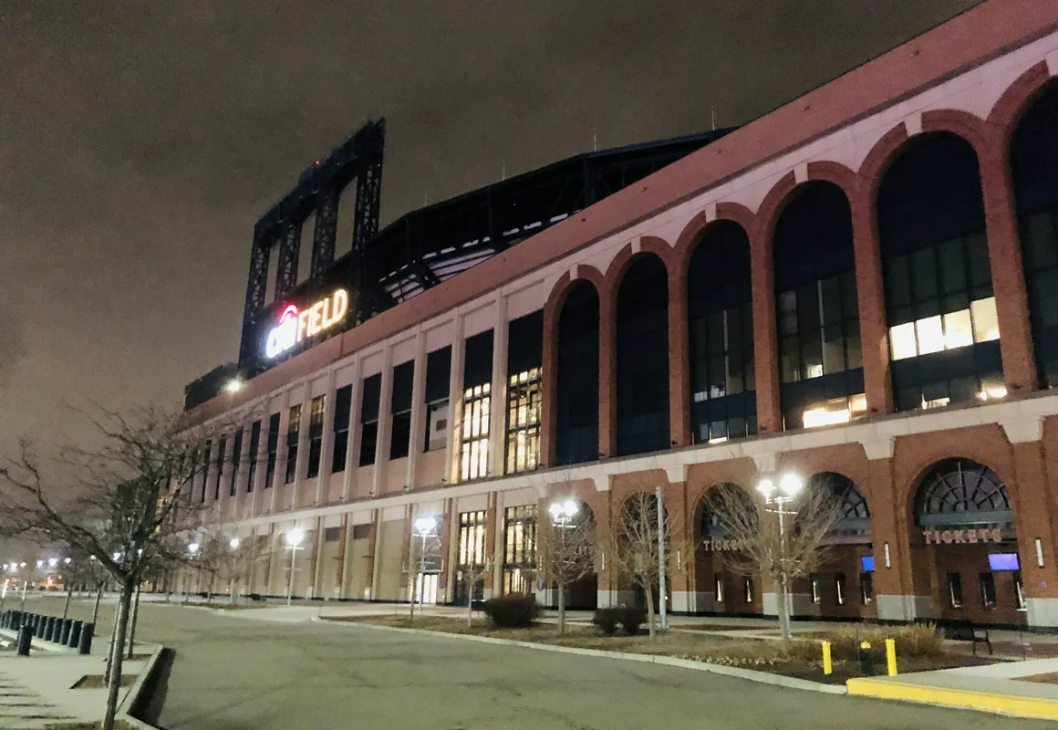 Super 8 by Wyndham Jamaica North Conduit hotel hero