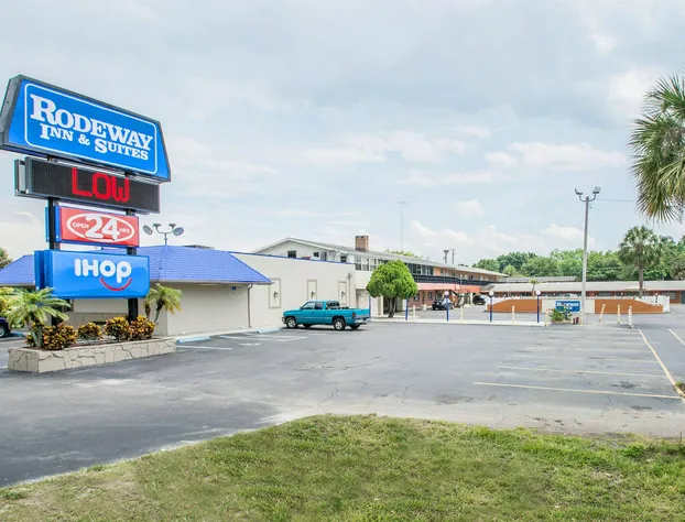 Rodeway Inn & Suites Winter Haven Chain Of Lakes hotel detail image 2
