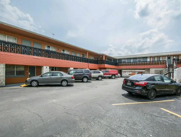 Rodeway Inn & Suites Winter Haven Chain Of Lakes hotel detail image 3