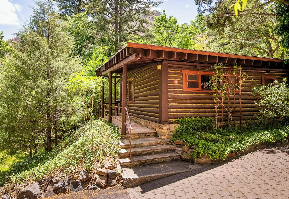 Orchard Canyon on Oak Creek hotel hero