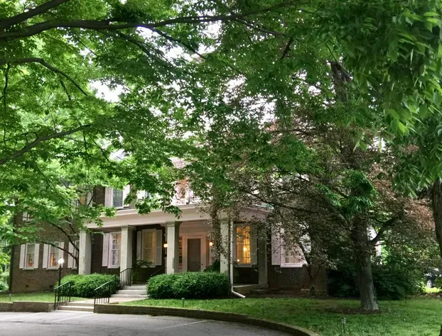 Charred Oaks Inn hotel detail image 1